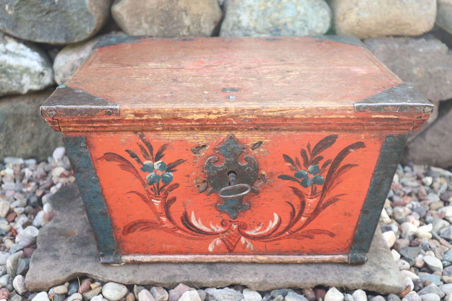 Scandinavian Antiques