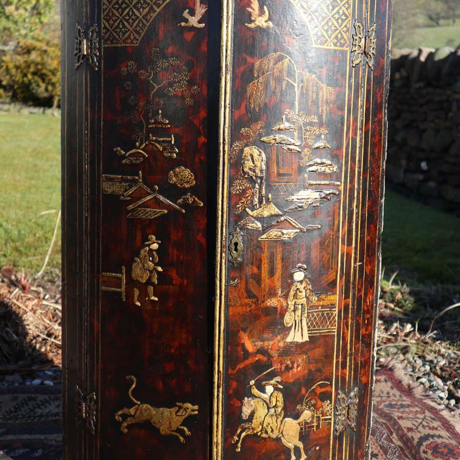 18th Century George III bow-front chinoiserie corner cupboard, c.1790.