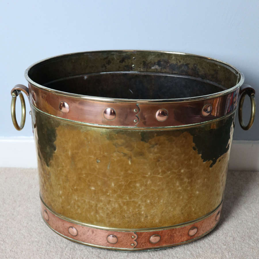 Arts & Crafts, Henry Loveridge & Co, copper & brass log bucket c.1890.