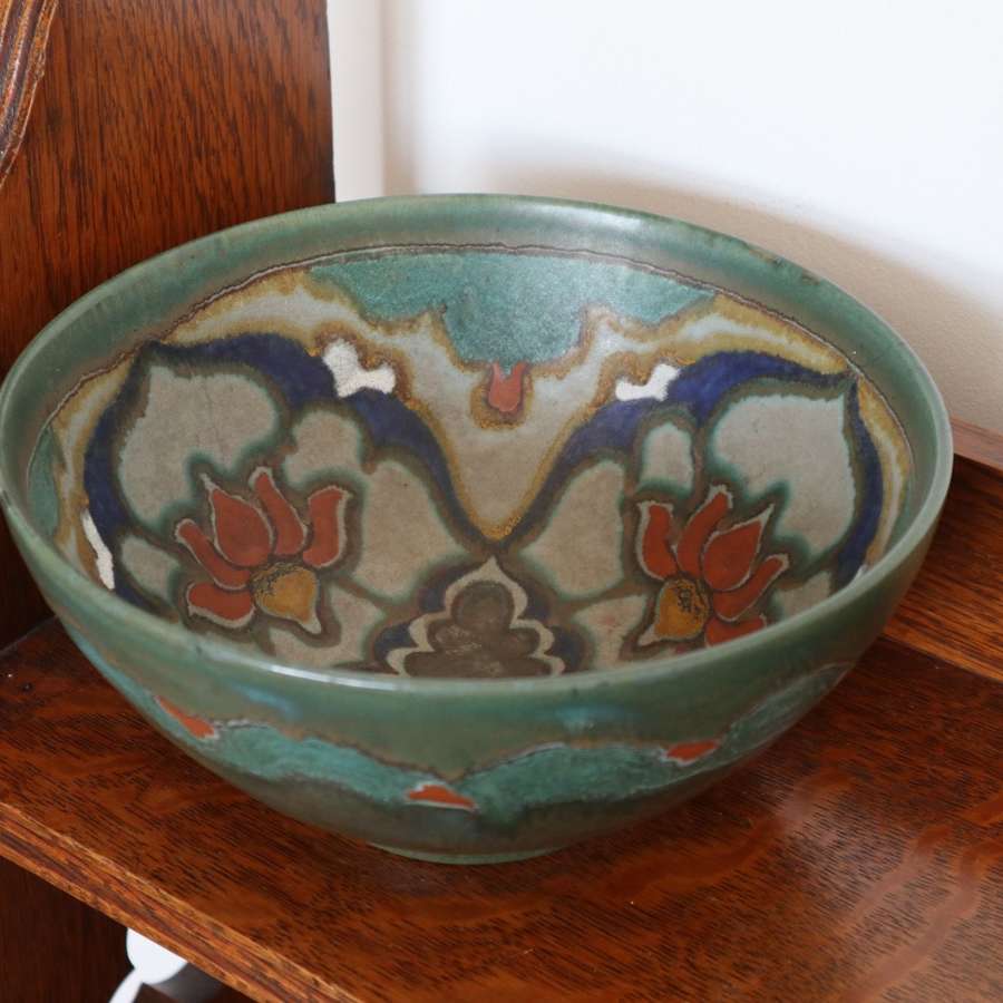 Art Nouveau into Art Deco floral Dutch Gouda art pottery bowl c.1921.
