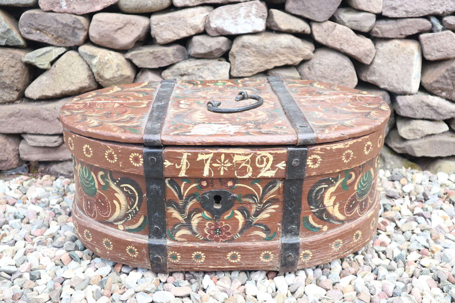 Scandinavian / Swedish Folk Art large oval travelling chest, 1732.