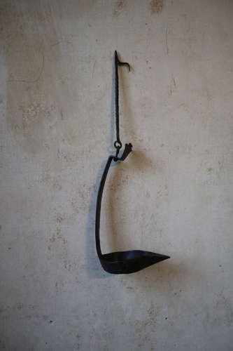 19th Century Scottish large wrought iron hanging 'cruisie' oil lamp