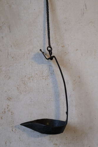 19th Century Scottish large wrought iron hanging 'cruisie' oil lamp