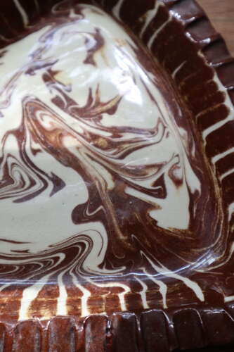 Late 19th Century Scottish Seaton Agateware triangular dish