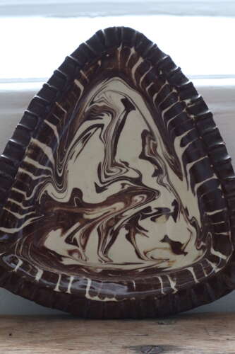 Late 19th Century Scottish Seaton Agateware triangular dish