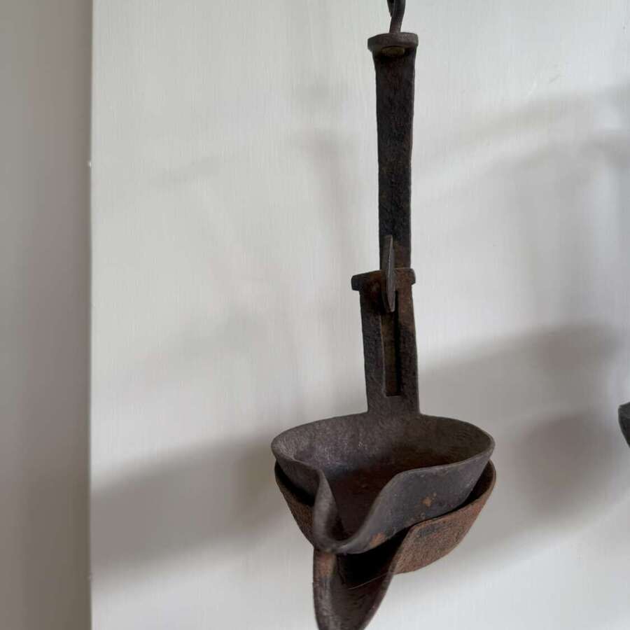 Late 19th Century Scottish vernacular cruisie oil lamp of large and simple form