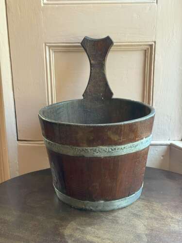 19th Century Scottish vernacular treen 'luggie' staved vessel