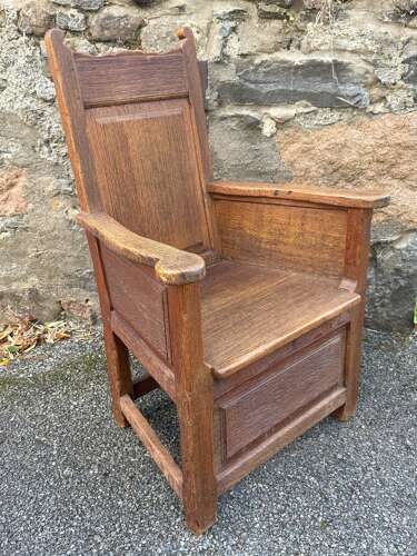 Early 19th Century Welsh vernacular oak panelled lambing armchair
